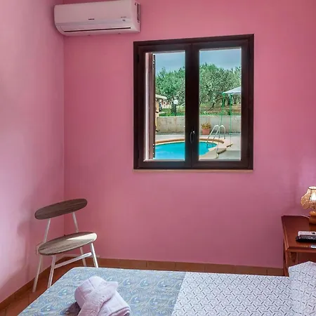 别墅 Rosa Con Piscina 帕尔蒂尼科